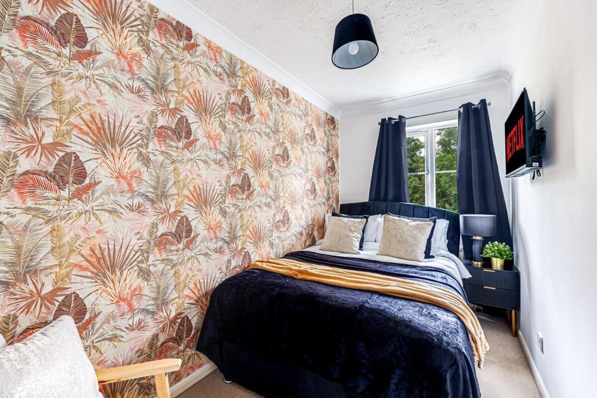 Stylish House - Excellent Location - Driveway Parking, Self-Check-In, Tvs In Bedrooms And Fast Wifi By Yoko Property Milton Keynes Esterno foto