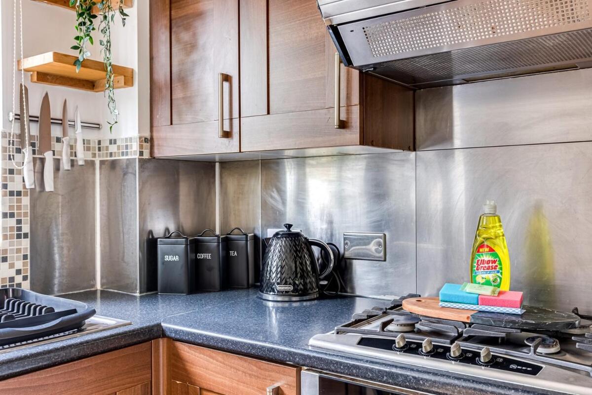 Stylish House - Excellent Location - Driveway Parking, Self-Check-In, Tvs In Bedrooms And Fast Wifi By Yoko Property Milton Keynes Esterno foto